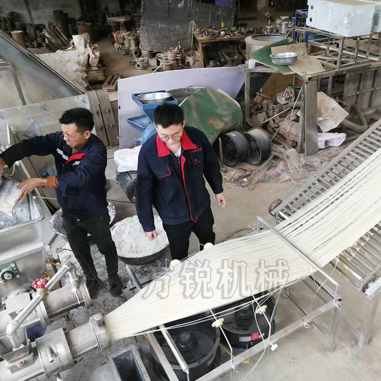 畢節客戶現場全自動米線機試機 畢節客戶現場全自動米線機試機